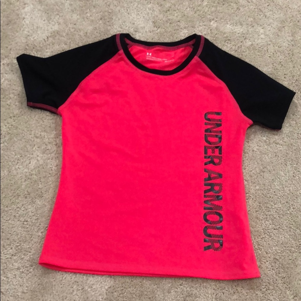 An under armer rash guard